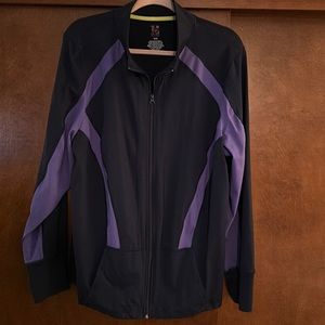 Womens active wear jacket with capri pants